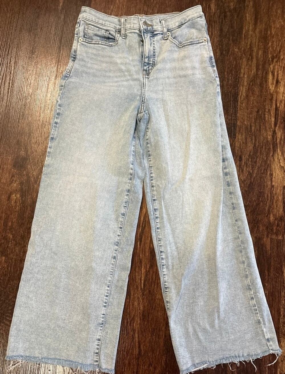 Banana Republic Women's Wide Leg Jeans Size 28/6 Petite Light Wash